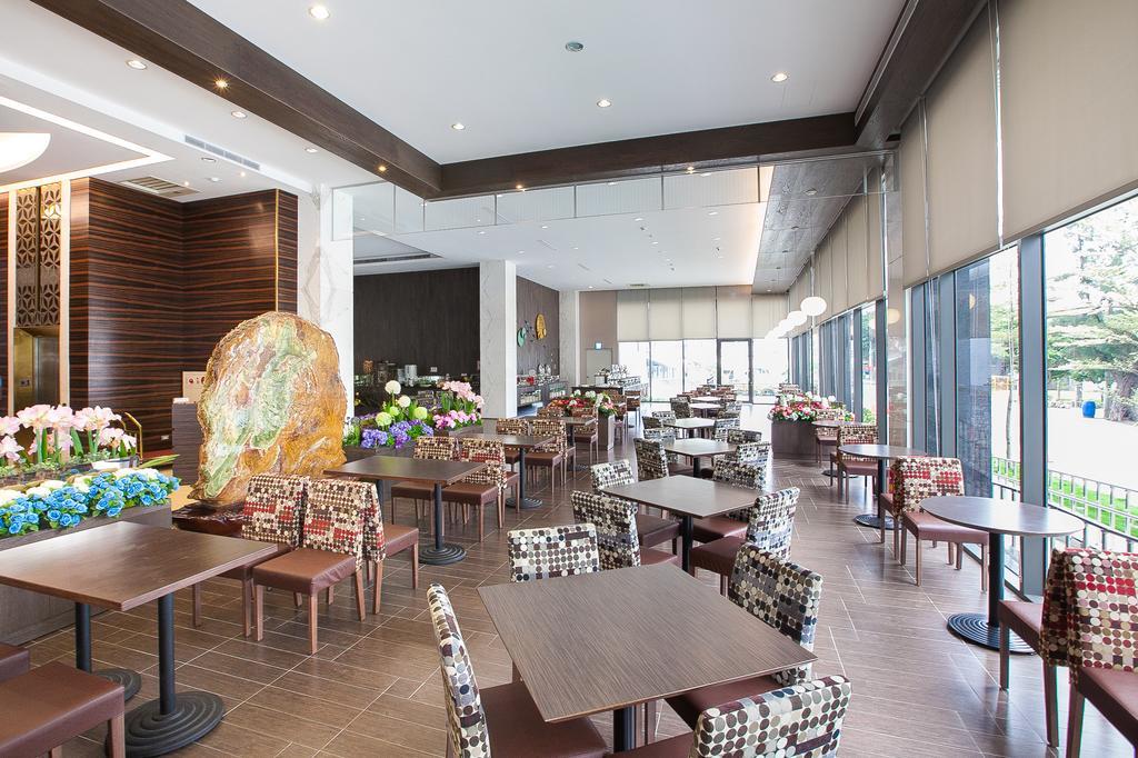 Hoya Hotel Taitung Экстерьер фото