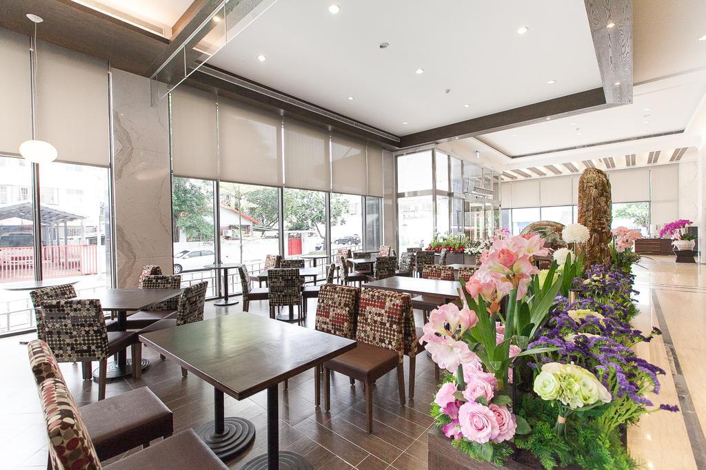 Hoya Hotel Taitung Экстерьер фото